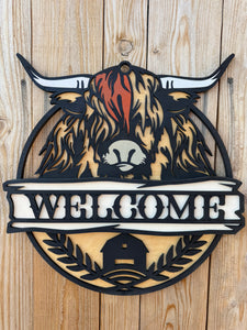 Highland Cow Welcome Sign – 18" Round (Personalizable)